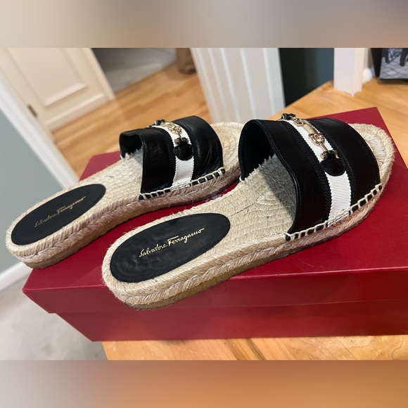 salvatore ferragamo Kaden sandals mules - Picture 8 of 8